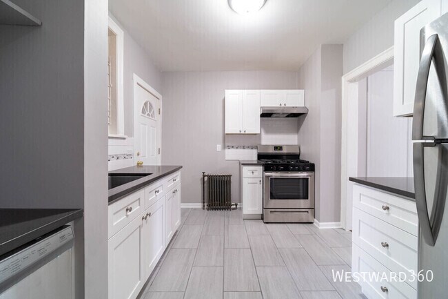 Foto del edificio - 2136 W Arthur Ave