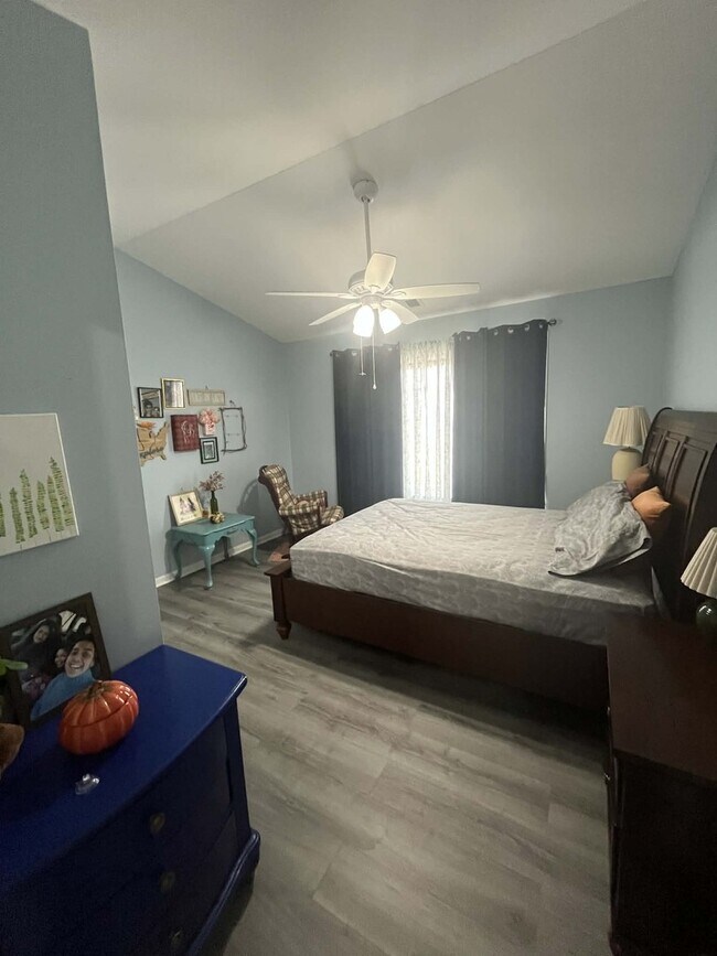 Foto del edificio - 9337 Harrison St