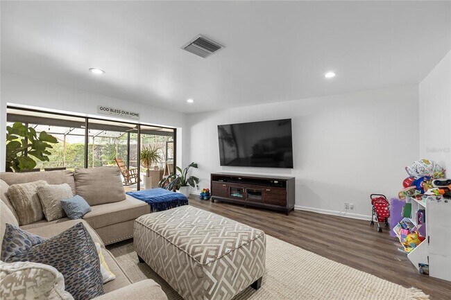 Foto del edificio - 4117 Crosswater Dr