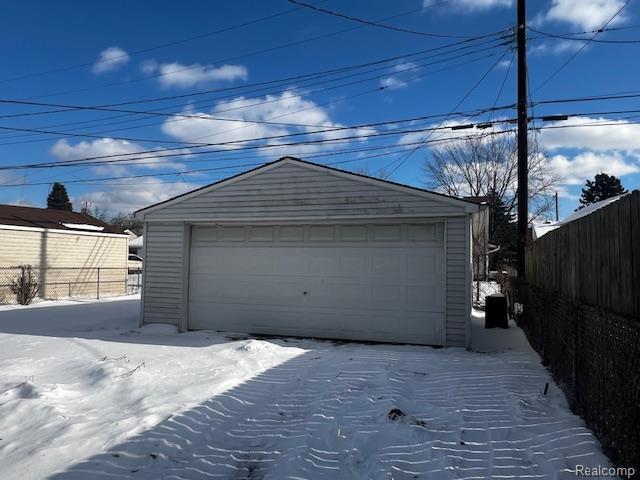 Building Photo - 17358 Reed St