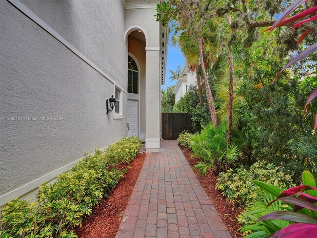 Building Photo - 19433 38th Ct