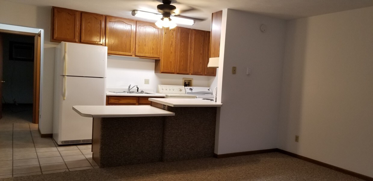 Primary Photo - 304 Clear Fork Dr