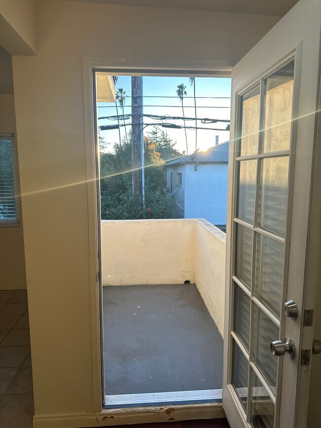 Foto del edificio - 1034 9th St