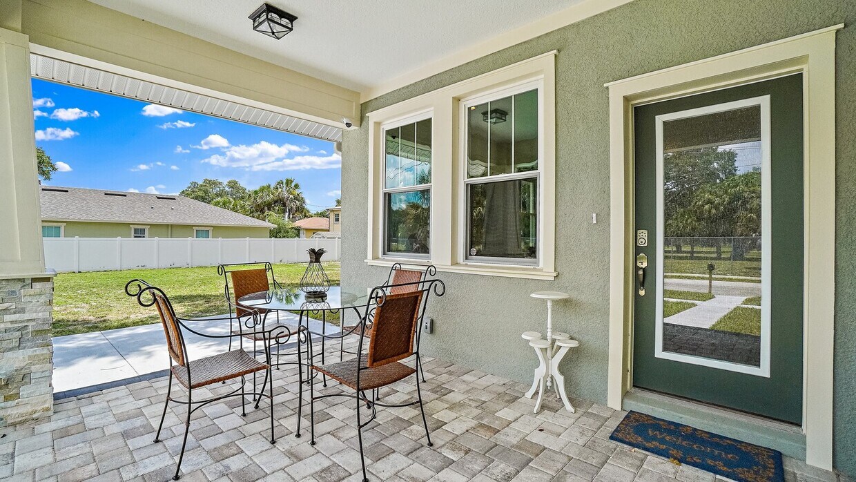 1826 7th Ave S, Saint Petersburg, FL 33712 House for Rent in Saint