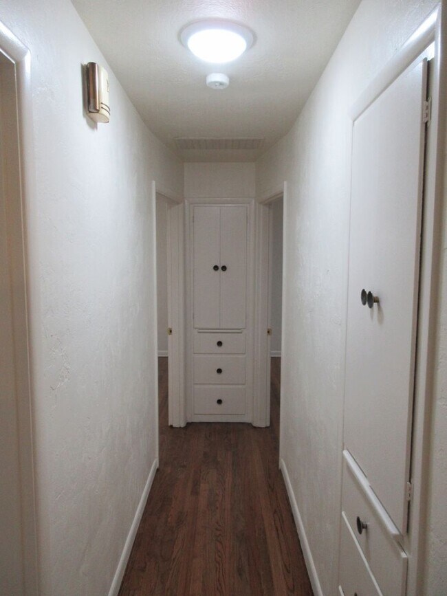Foto del edificio - Three Bedroom Home in the Hills of South S...