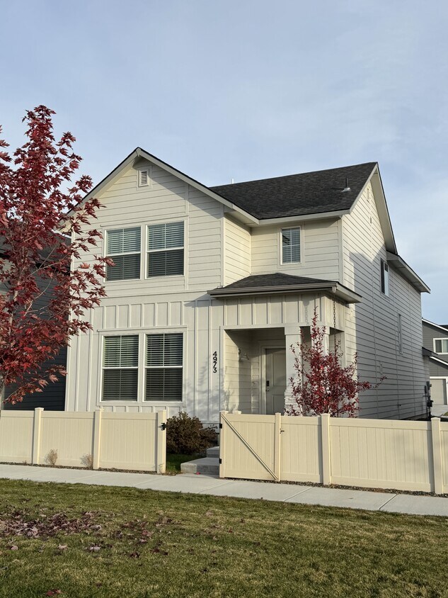 Foto principal - 4973 W Marysville St