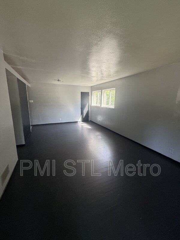 Foto del edificio - 10736 Spring Garden Dr
