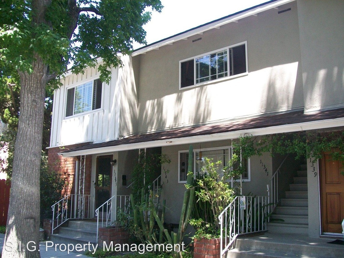 11339 Valley Spring Ln, Studio City, CA 91602 Condo for Rent in Studio City, CA