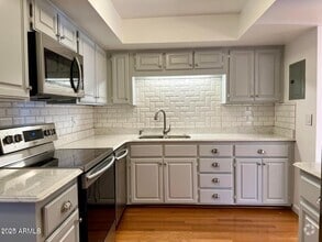 Building Photo - 5122 N 31st Way