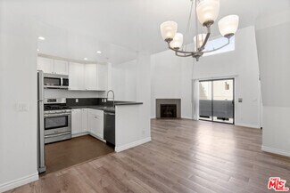 Building Photo - 6212 Fulton Ave