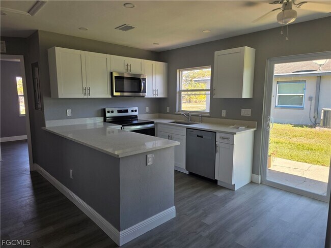 Foto del edificio - 11451 Char Ann Dr