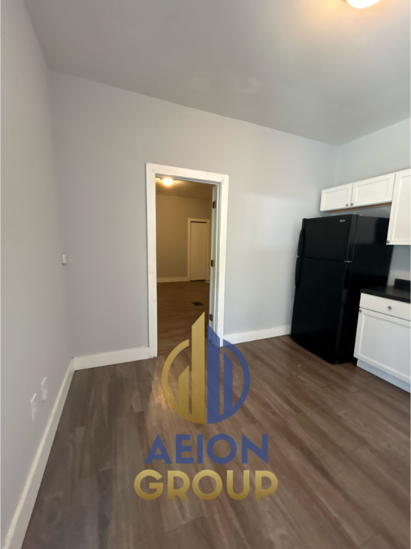 Building Photo - 401 N Hamilton Ave