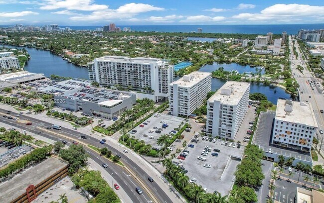 Foto del edificio - 1170 N Federal Hwy