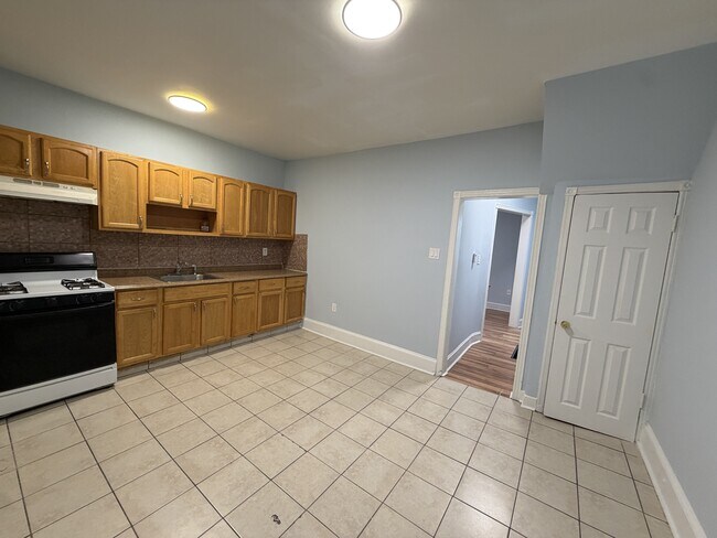 Foto del edificio - 5502 Spring St