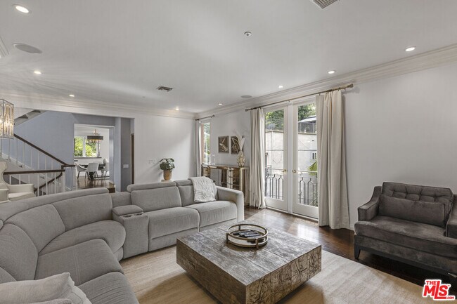 Foto del edificio - 10023 Westwanda Dr