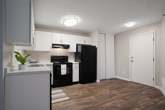 Foto del edificio - Hillcrest Place Apartments