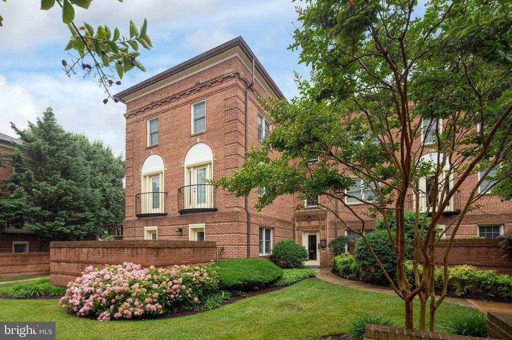 Primary Photo - 1115 N Pitt St