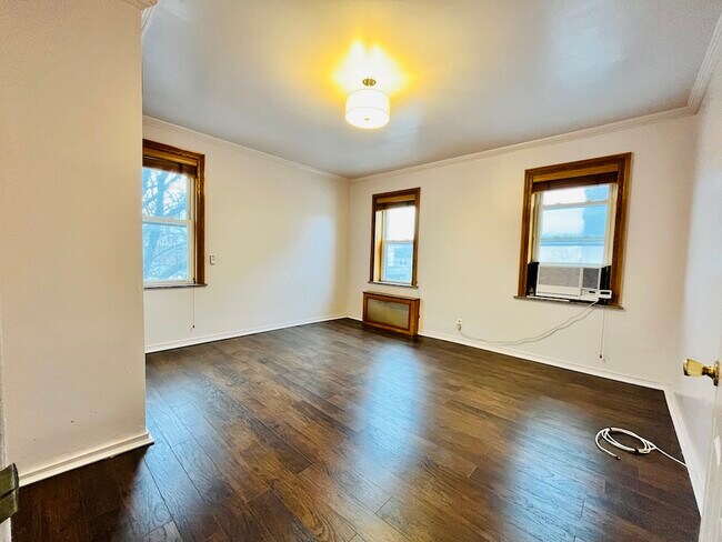 Foto del edificio - 1722 Avenue V