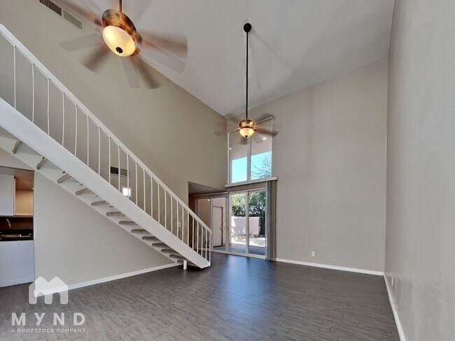 Building Photo - 930 S Dobson Rd