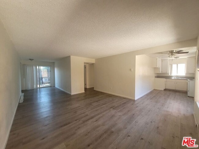 Foto del edificio - 12634 Kalnor Ave