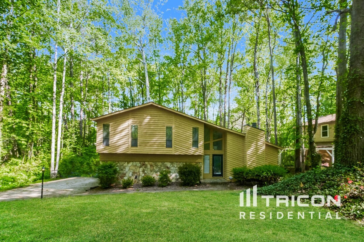 Foto principal - 628 Benson Hurst Dr SW