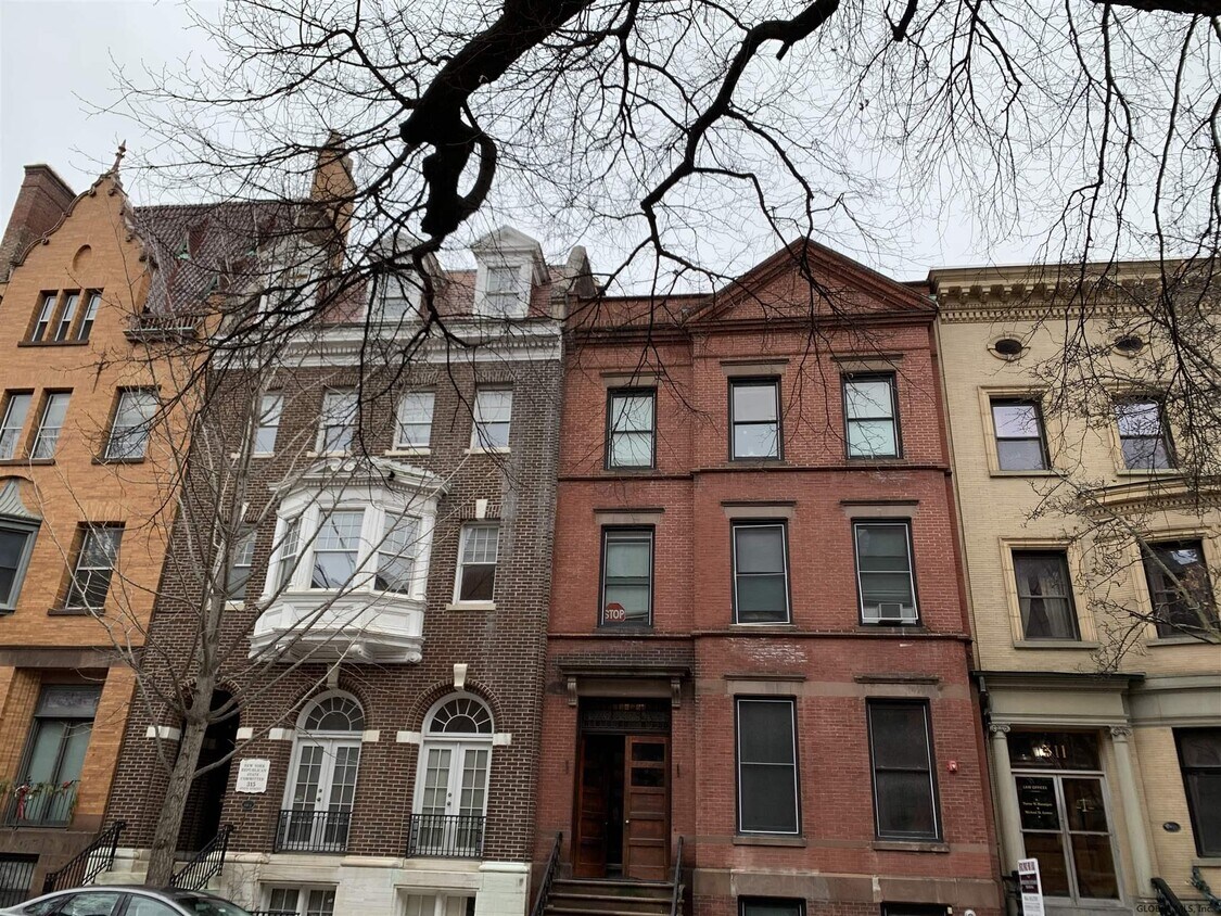 Primary Photo - 313 State St