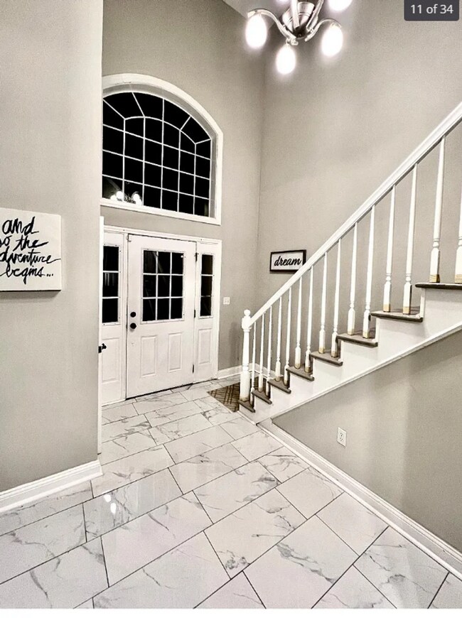 Foto del edificio - 909 N Burghley Ave