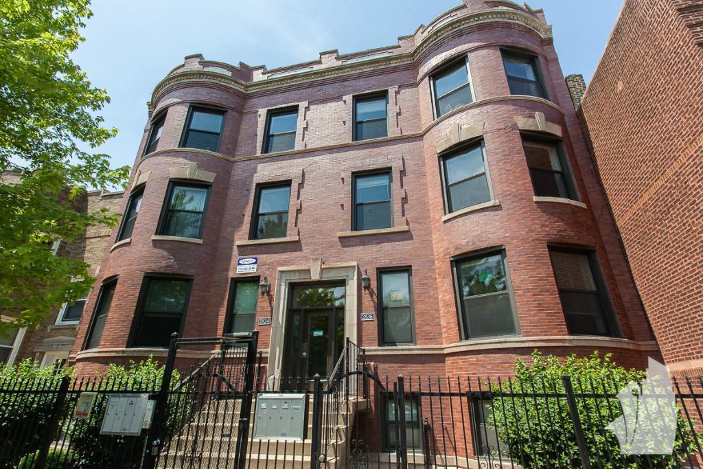 Primary Photo - 2834 N Albany Ave