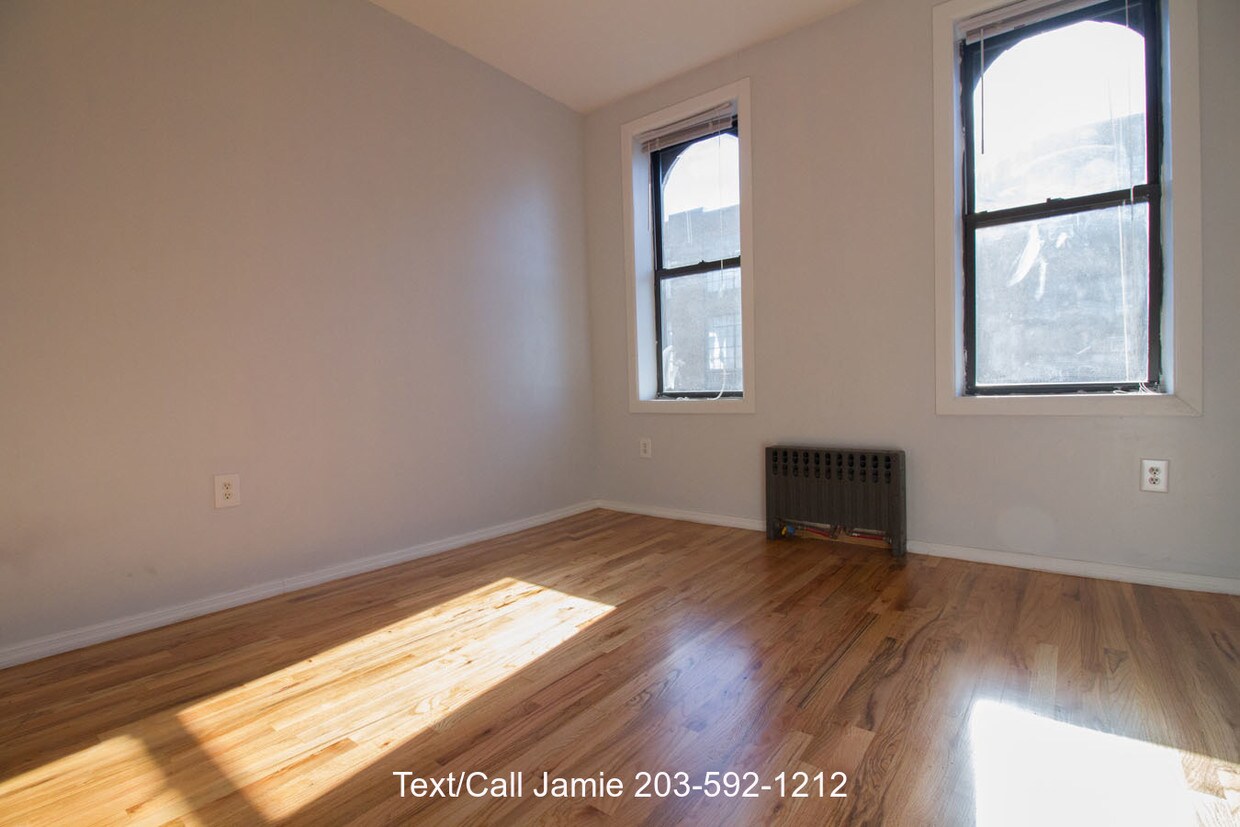 Primary Photo - 93 Knickerbocker Ave