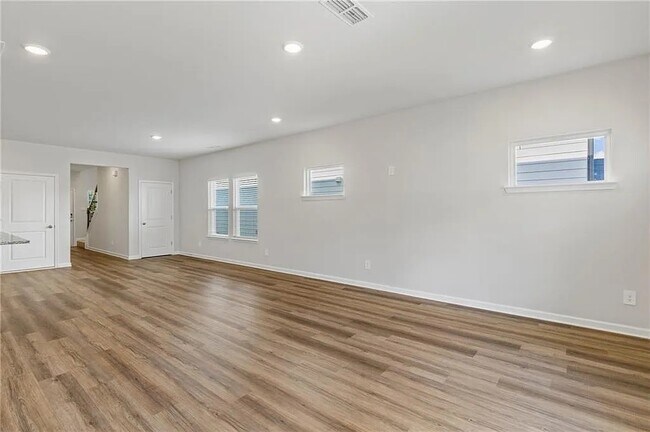 Foto del edificio - 2277 Whitworth St