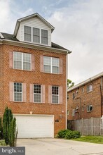 Building Photo - 2026 N Culpeper St