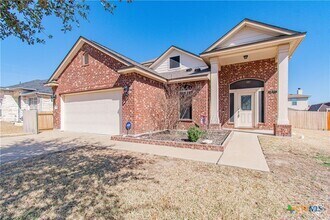 Building Photo - 10004 Birch Tree Dr