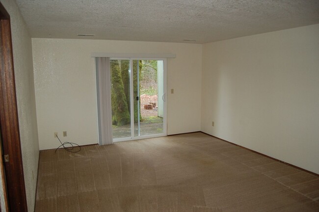 Foto del edificio - Duplex ~ South Corvallis ~ Pet Friendly