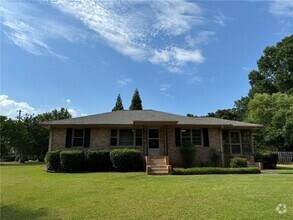Building Photo - 5005 Lower Roswell Rd