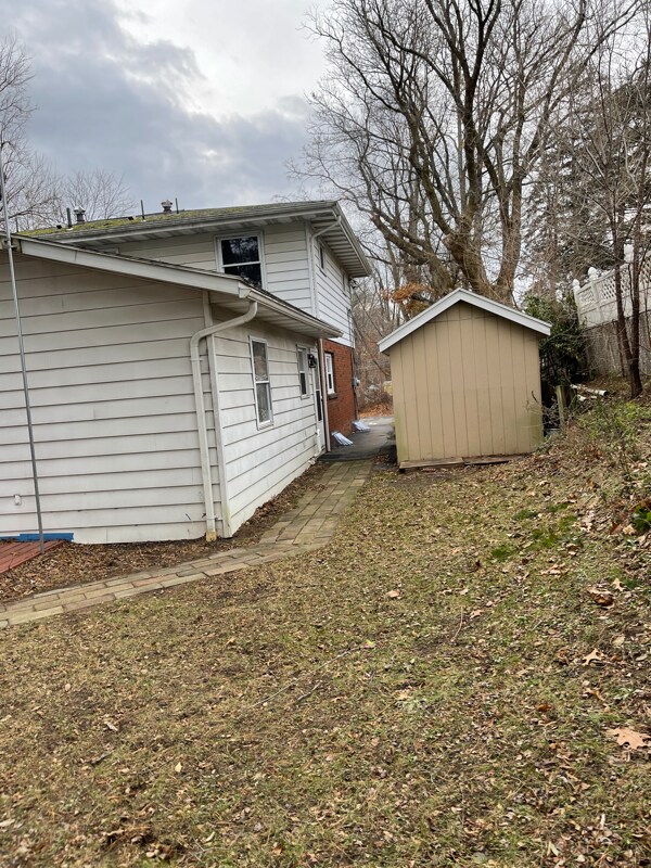 11 Ellendale Dr, Albany, NY 12205 Townhome Rentals in Albany NY