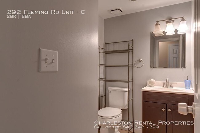Foto del edificio - 292 Fleming Rd