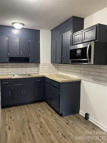 Foto del edificio - 512 W Robinson St