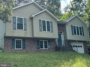Building Photo - 23047 Gunston Dr