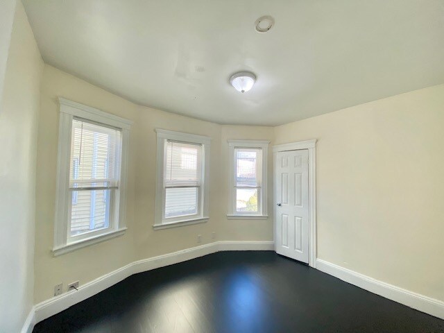 Foto del edificio - 3907 Washington St