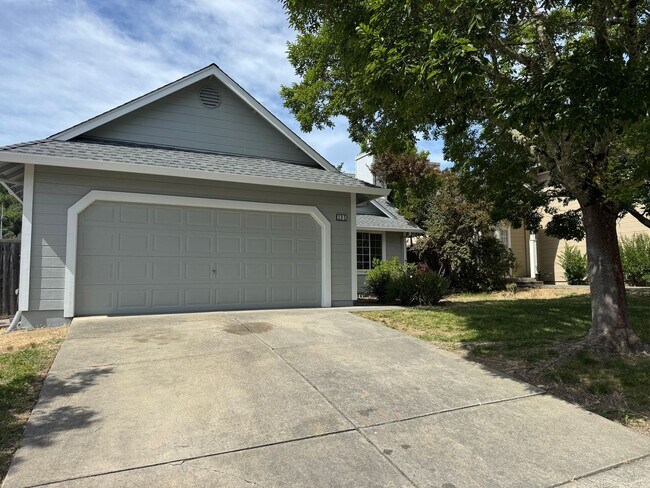 Foto del edificio - Beautifully Remodeled 3-Bedroom, 2-Bathroom home waiting for you !