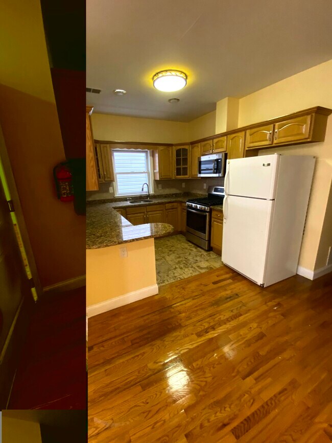 Kitchen - 219 Congress St