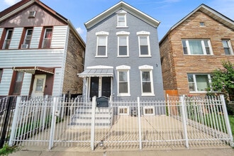 Building Photo - 3816 S HONORE St