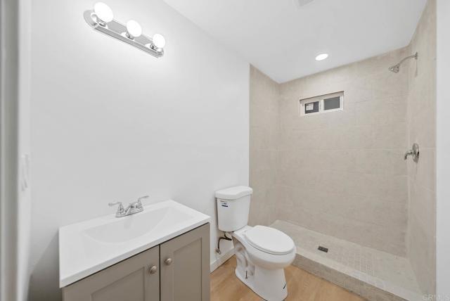 Foto del edificio - 1946 E 16th St