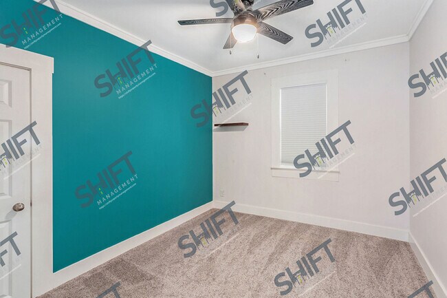 Foto del edificio - 735 Davis - Gorgeous single family home