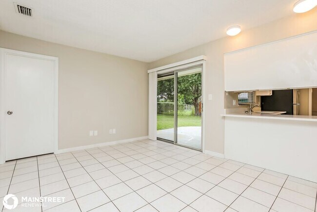 Foto del edificio - 7026 COUPERIN BLVD, ORLANDO, FL 32818