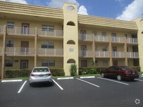 Building Photo - 8225 Sunrise Lakes Blvd