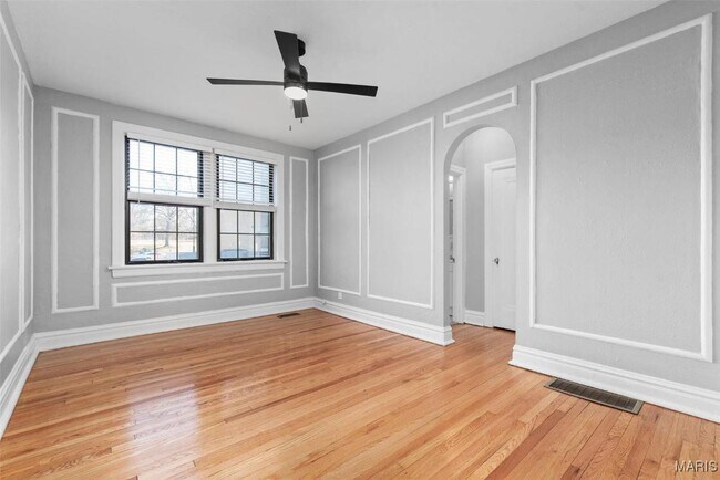 Foto del edificio - 6218 Northwood Ave