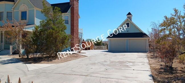 Building Photo - 3 Bedroom Home for Rent in Barstow