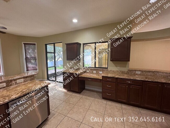 Foto del edificio - 16282 SW 15th Ct