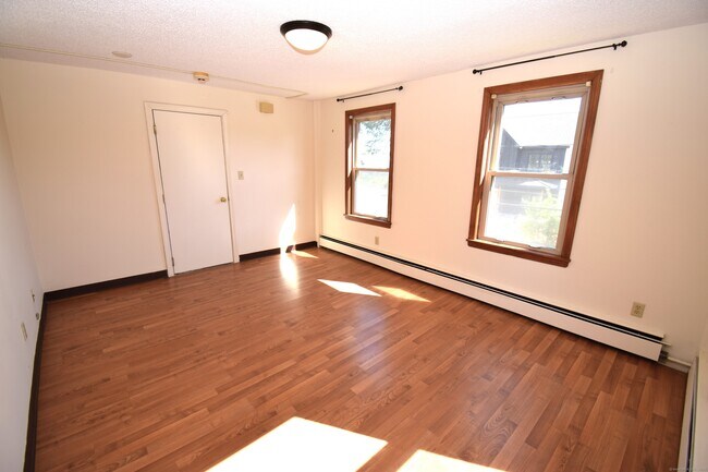 Foto del edificio - 28 Drive Way